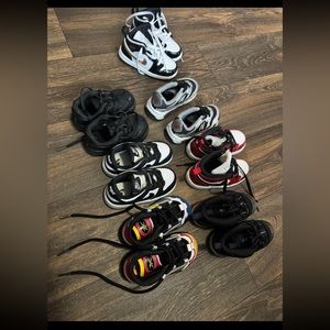 Kids sneakers sizes 6c& 7c.